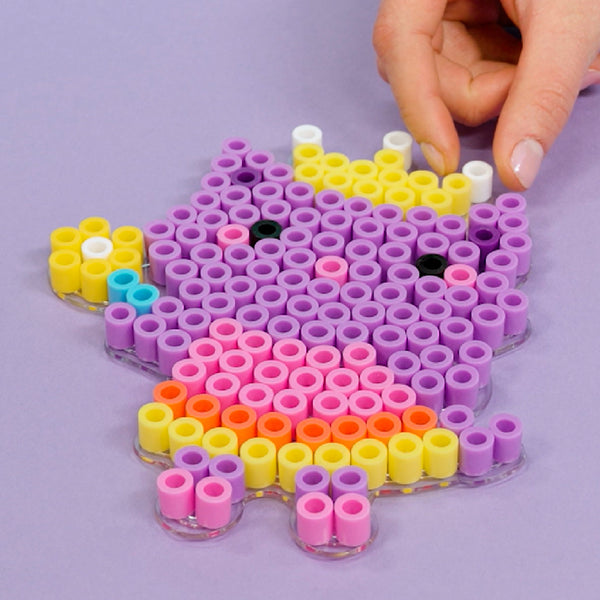 10mm Bügelperlen Platten Märchenwelt - Set mit 4 Steckplatten und Vorlagen - Einhorn, Prinzessin, Schm – Produktvideo – Smowo
